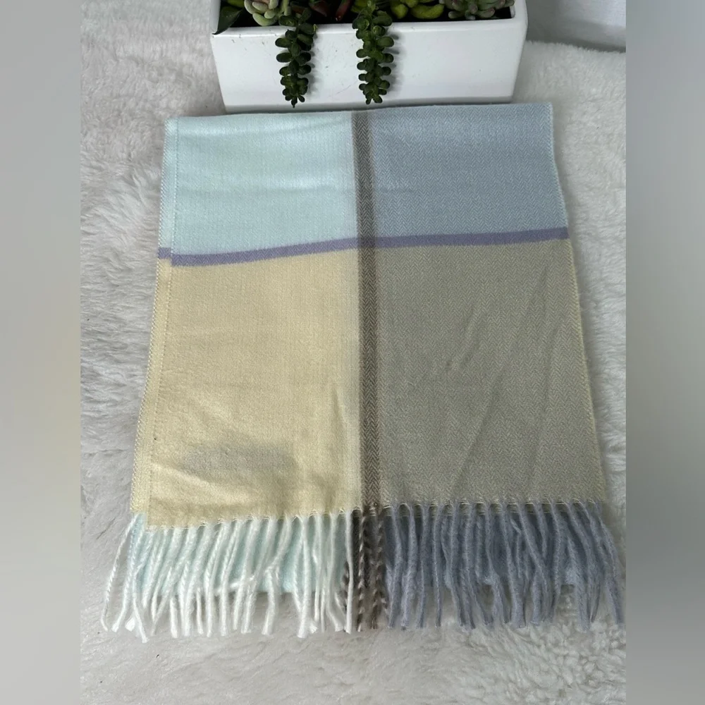 Weavers Workshop wool Plaid scarf in pastel colors. made in Japan